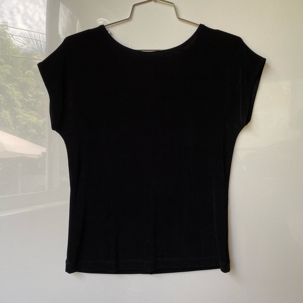 NWOT Chico’s travelers black top
